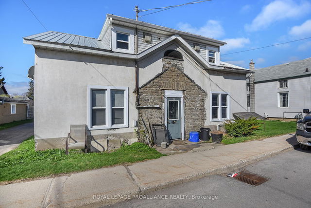 651 Edward Street