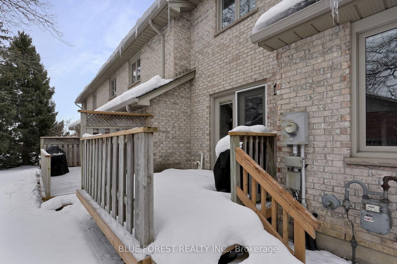 3 - 410 Ambleside Dr, London North, N6G 4Y3 | Image 2