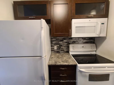 Unit 404 — 550 Talbot Pl, Gananoque - Gananoque image-0-4