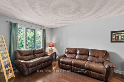 112 Elgin Ave, Southwest Middlesex - Glencoe image-0-4