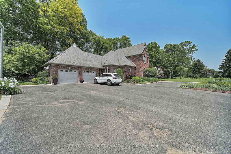 42580 Roberts Line, Central Elgin, N0L 2L0 | Image 2