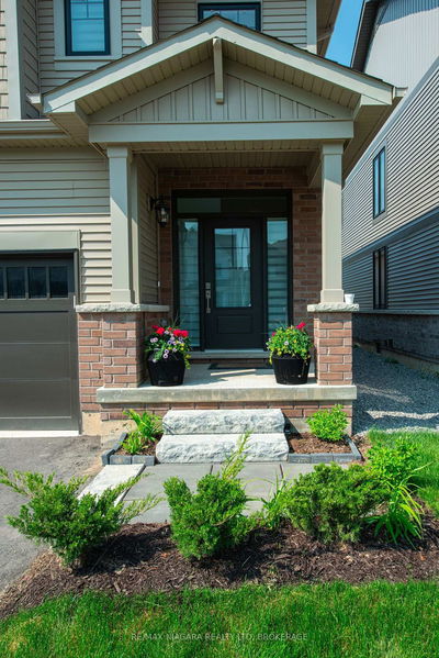 100 Blackbird Way, Hamilton - Mount Hope image-0-3