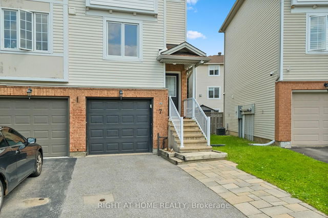 7 Yorkville Street