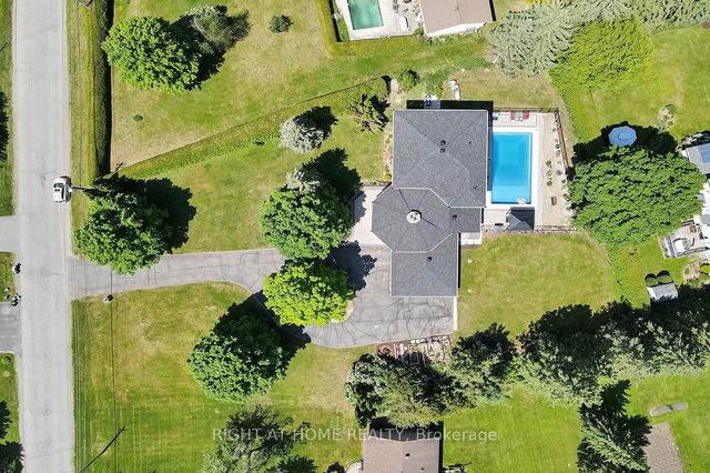 25 Bren Maur Road