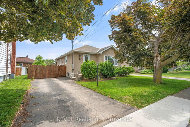 651 Fielden Avenue