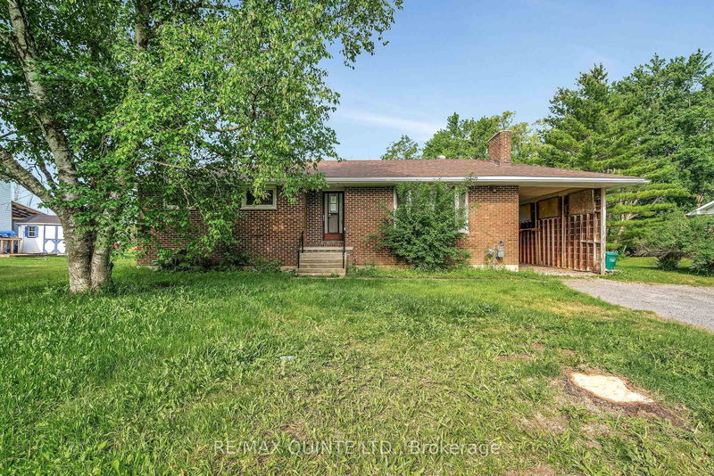 403 Whites Rd, Quinte West, K8V 5P5 | Image 2