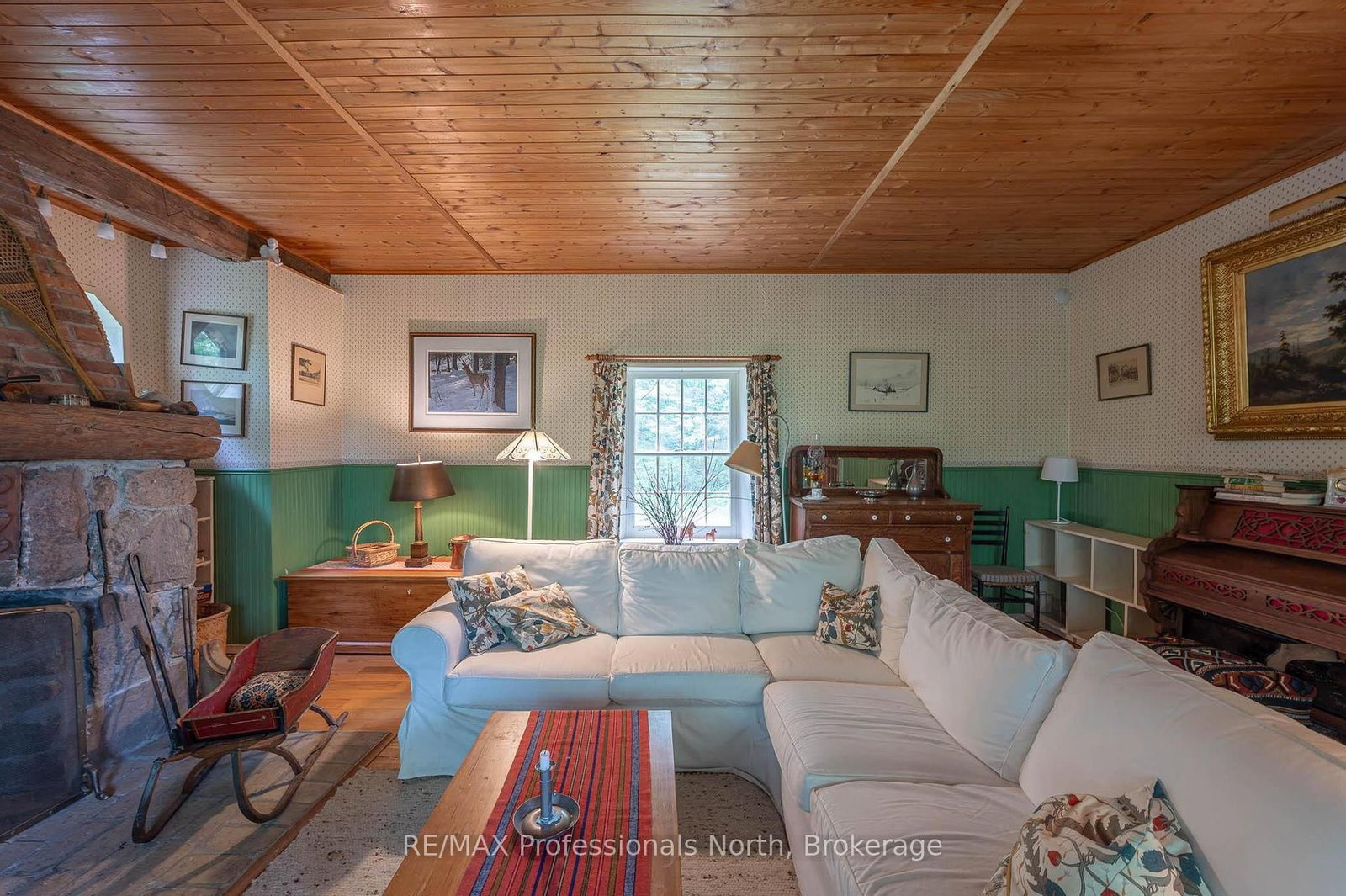 Listing Image 18