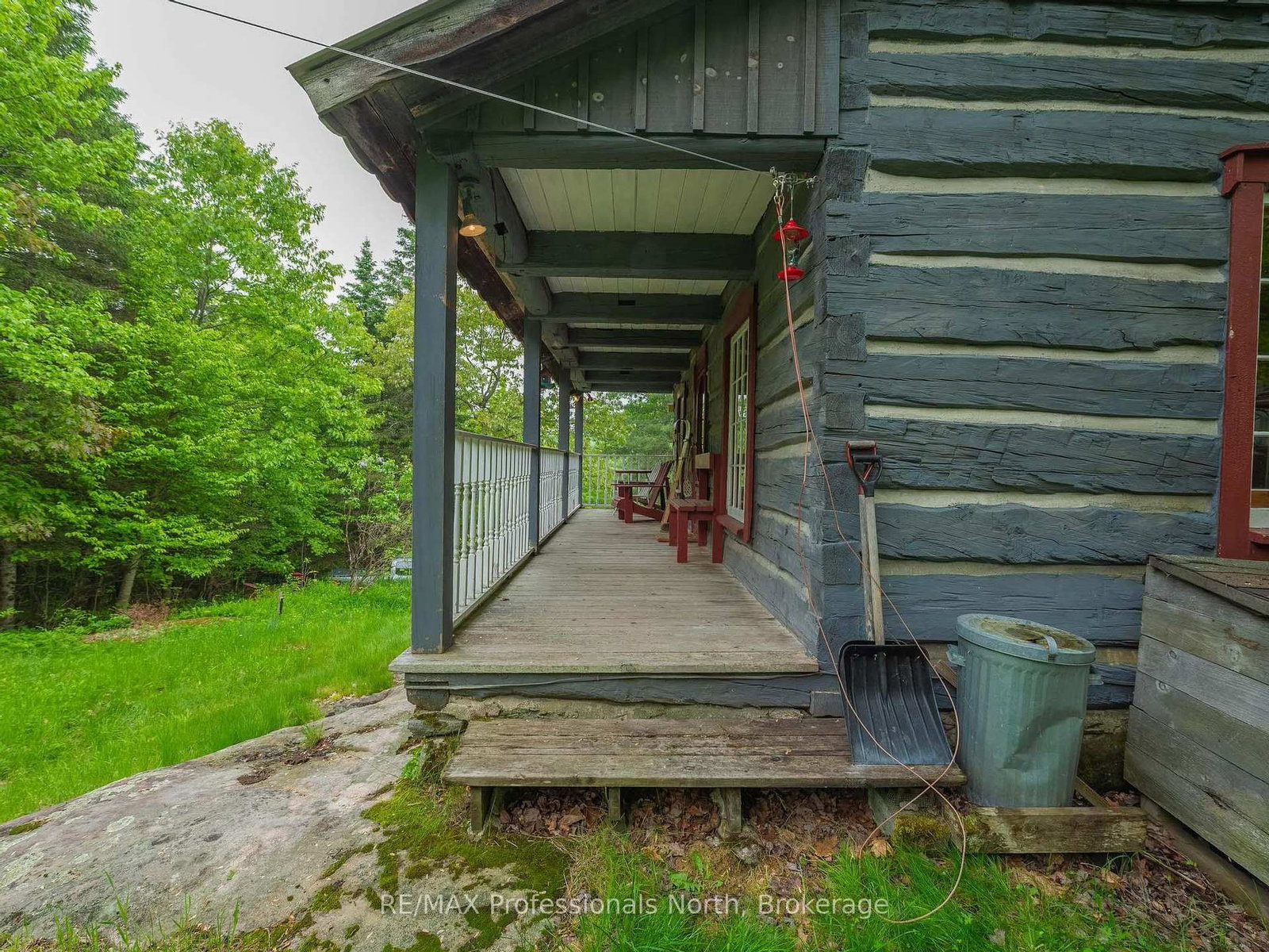 Listing Image 4