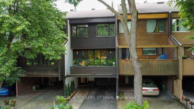 304 CATHCART Street
