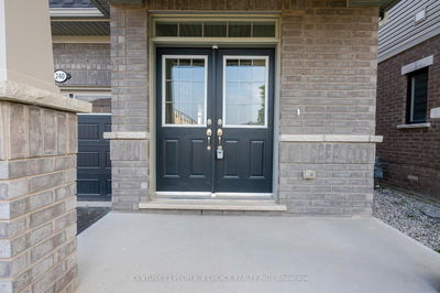 240 Elliot Ave, Centre Wellington - Fergus image-0-1