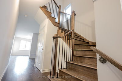 240 Elliot Ave, Centre Wellington - Fergus image-0-4
