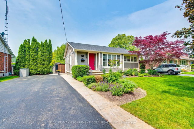 38 Albany Drive