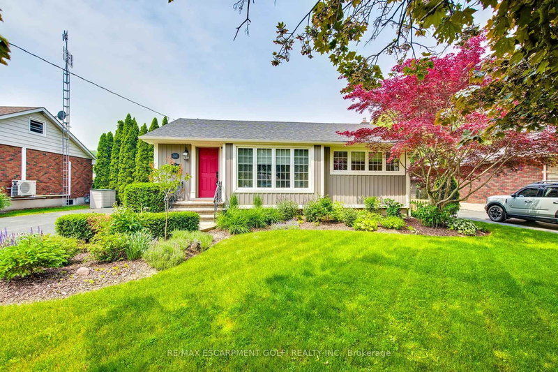 38 Albany Dr, St. Catharines, L2N 3T5 | Image 2