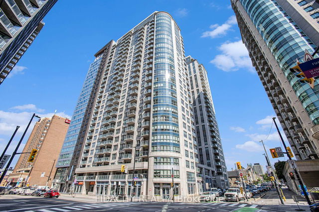 1105 - 242 Rideau Street