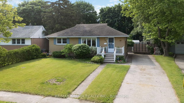 915 Beverley Road