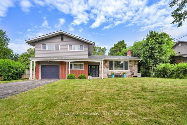 60 Springbank Crescent