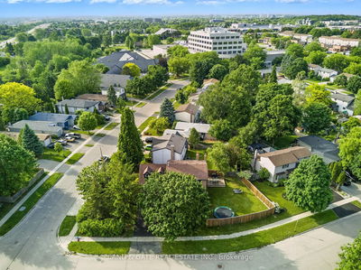 35 Aspen Valley Cres, Guelph - Kortright West image-0-2