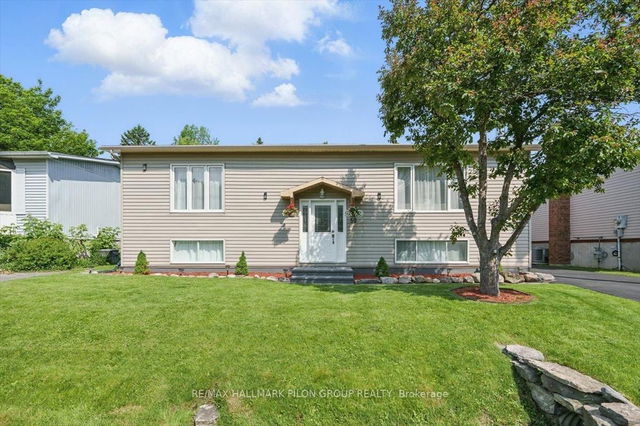52 Poole Creek Crescent