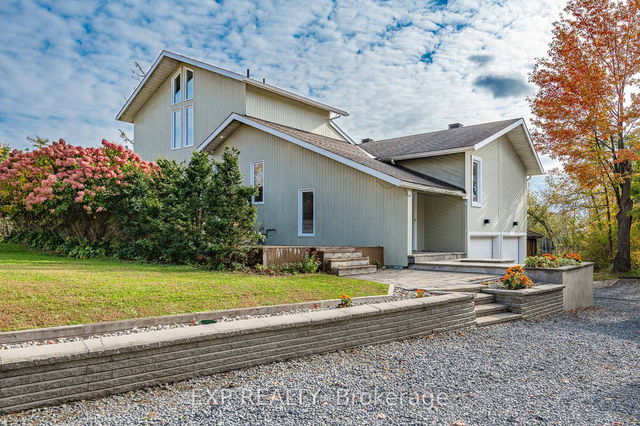 1238 Barnwell Crescent