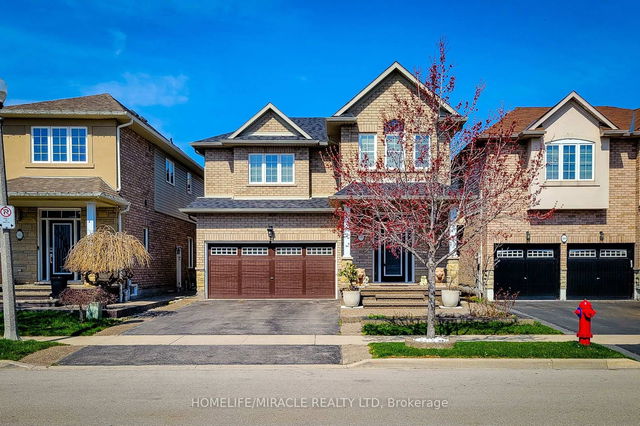 185 Palacebeach Trail