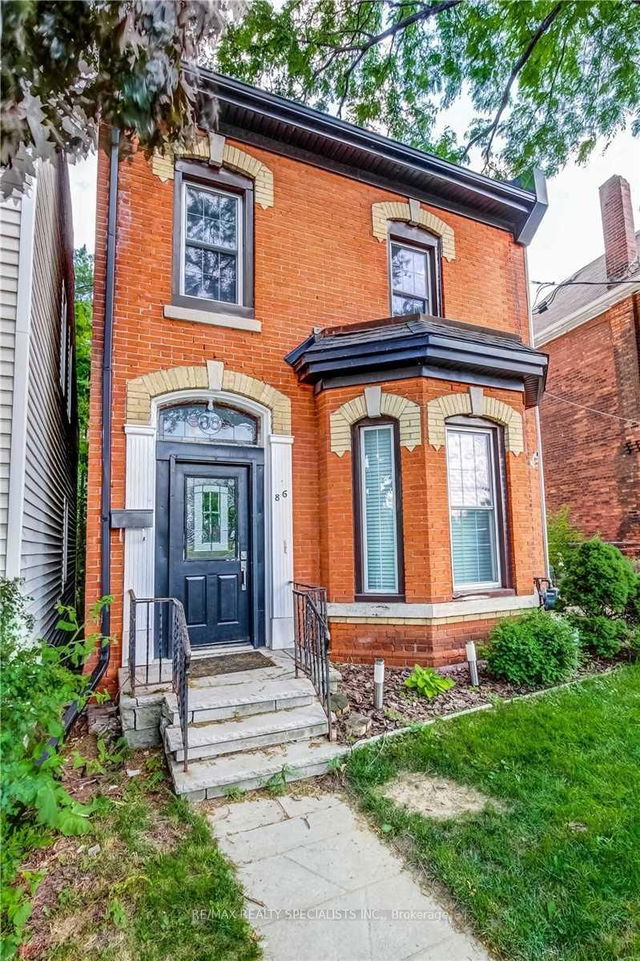 UPPER - 86 Locke Street N