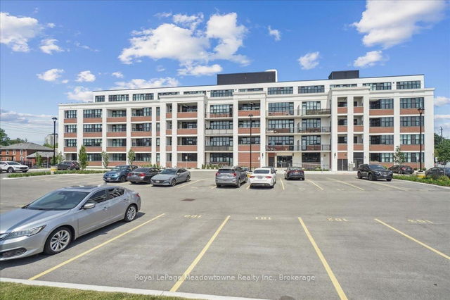 321 - 120 Huron Street