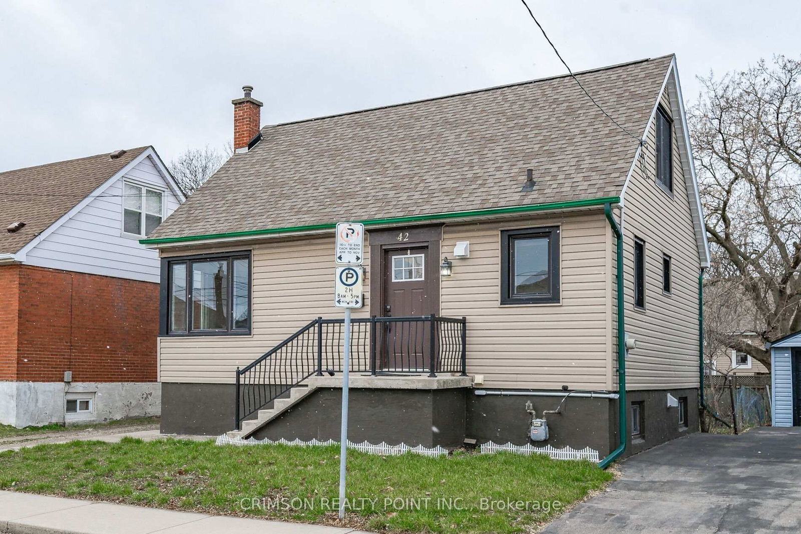 Listing photo 1