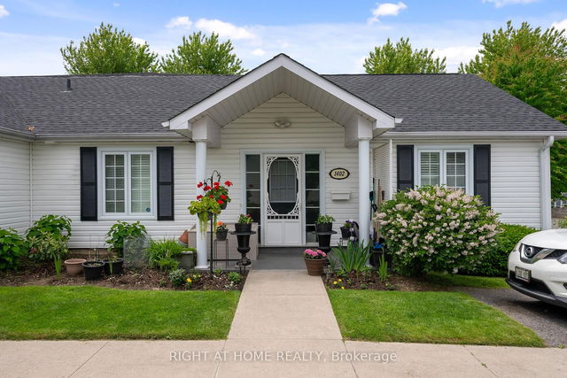1402 - 1055 Birchwood Trail