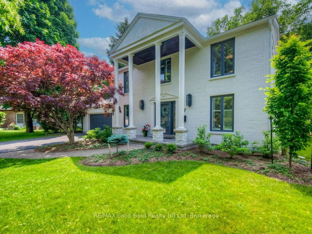 17 Post Horn Place