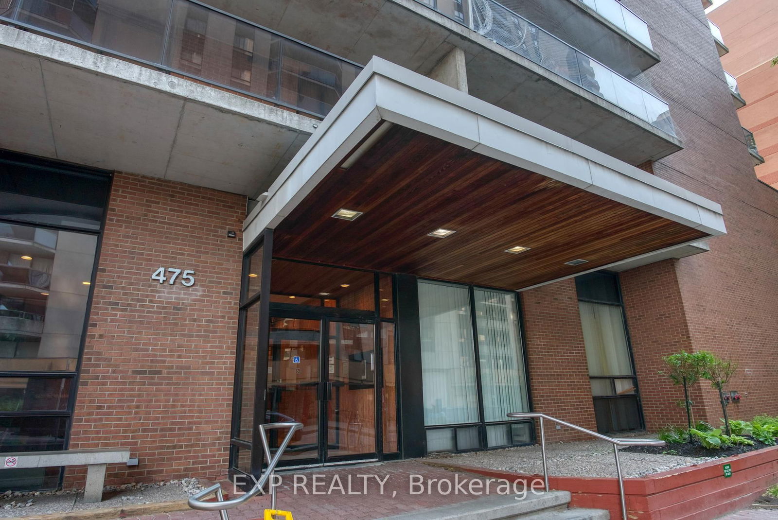 Condo for sale at 204-475 Laurier Avenue, Ottawa, Ontario, K1R 7X1 - Ottawa Centre - MLS: X12221330