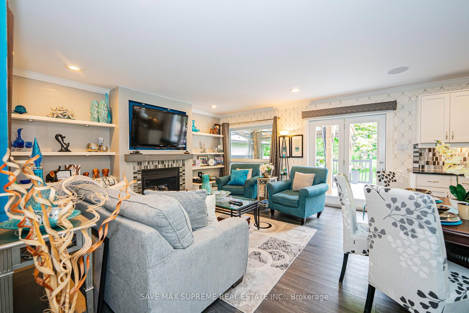 Listing Image 10