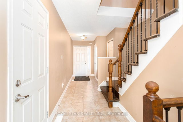 86 Meadow Wood Crescent