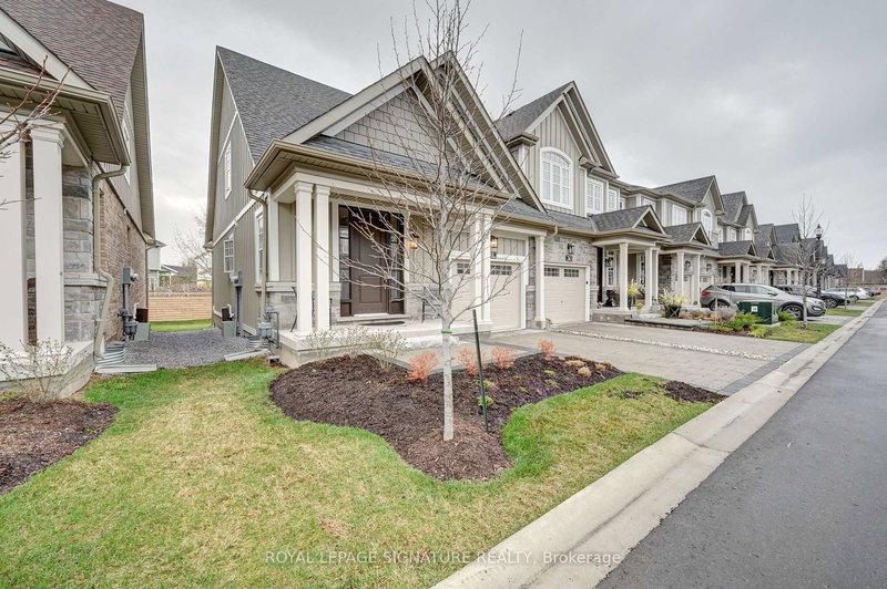 38 Windsor Circ, Niagara-on-the-Lake, L0S 1J0 | Image 2