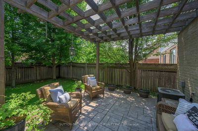 1141 Foxcreek Rd, London North - North S image-0-3