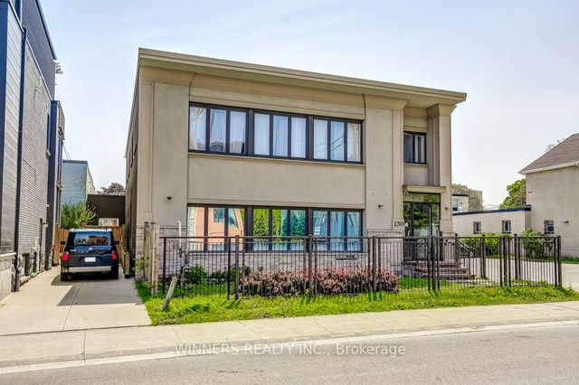 101 - 130 Wellington Street N