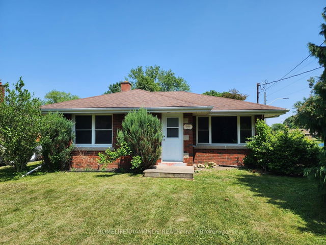 546 LLOYD Avenue