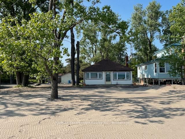 35 BEACH Avenue