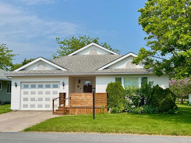 8 Heritage Drive