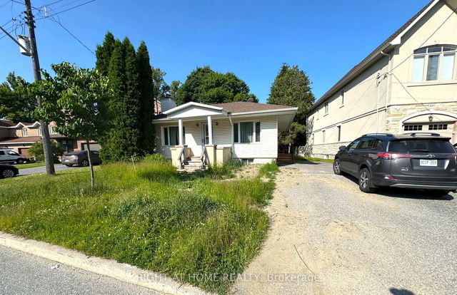 827 Riddell Avenue