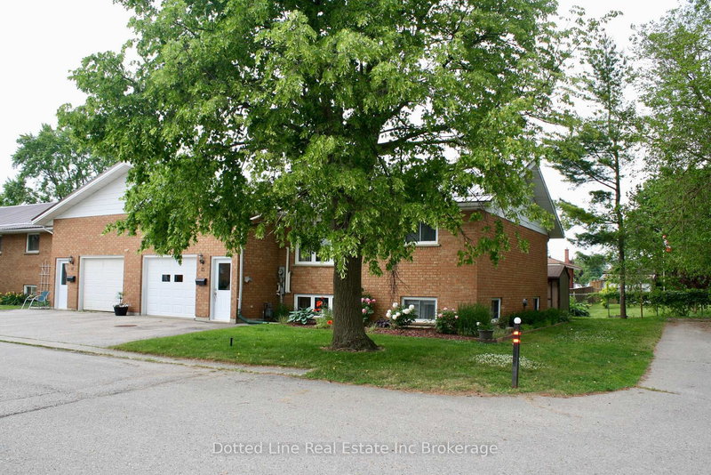 15 - 214 South St W, Aylmer, N5H 3E6 | Image 2