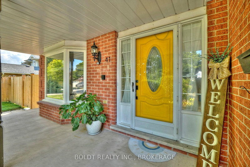 41 Farmington Dr, St. Catharines, L2S 3G1 | Image 2