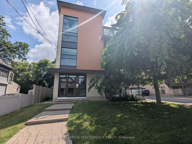 4 - 361 Athlone Avenue