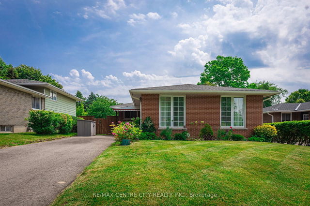 482 Castlegrove Boulevard