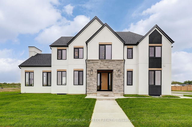 2 Five Stakes Street