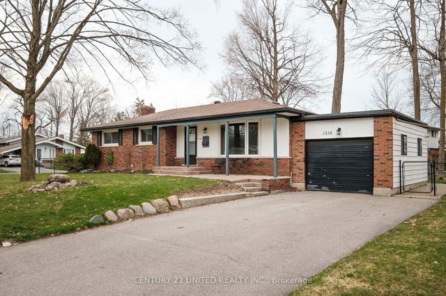 1316 Bathurst Street