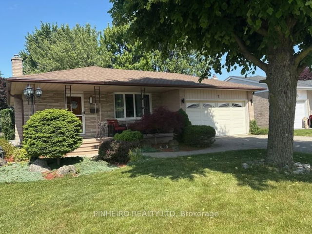 7 Mc Larty Drive