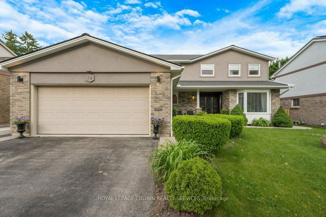 14 Pathfinder Crescent