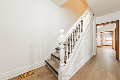 168 Britannia Ave, Hamilton - Crown Point image-0-2