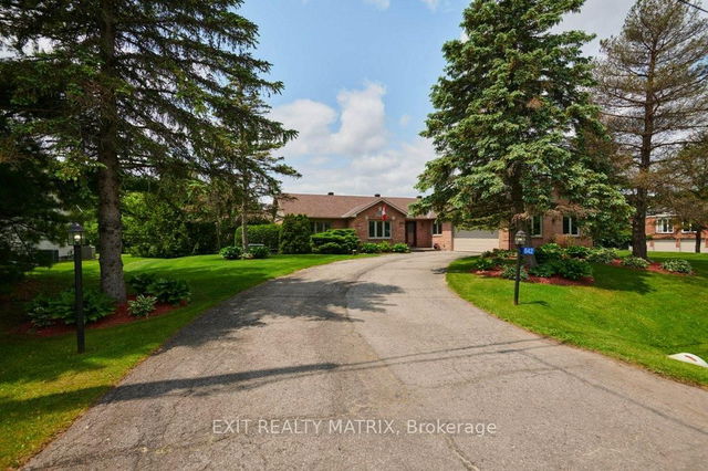 842 Apple Lane