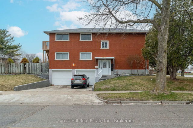 35 Shaftsbury Drive